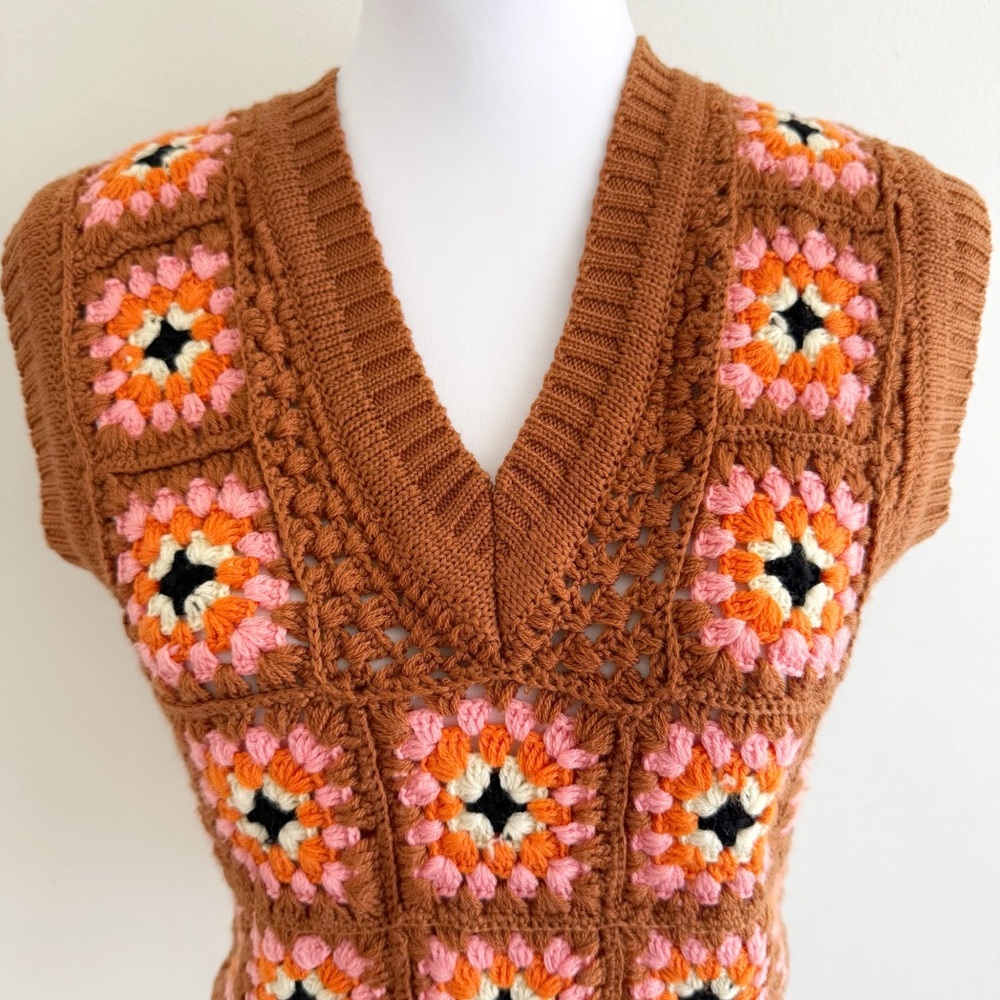 STELLA PARDO x ANTHROPOLOGIE CROCHET WOOL VEST - Picture 4 of 10
